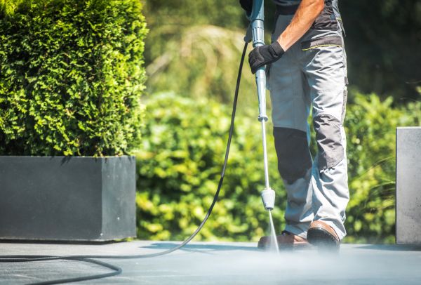 Cost of Concrete Pressure Washing in Kent