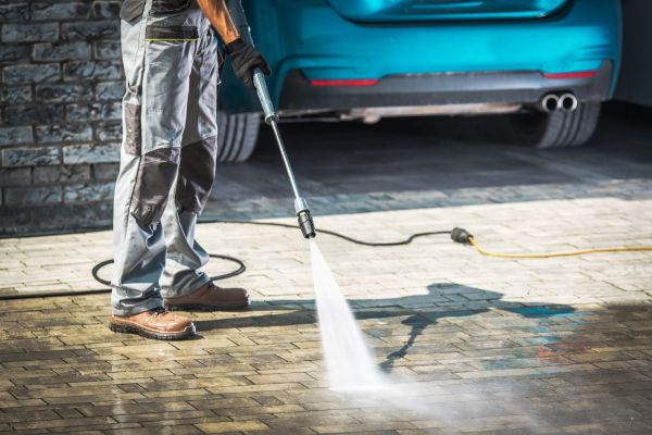 Cost of Driveway Pressure Washing in Kent