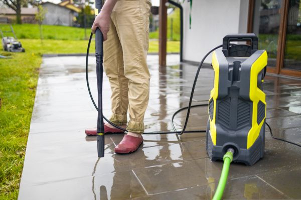 Cost of Porch Pressure Washing in Kent
