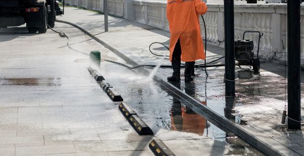 Cost of Parking Lot Pressure Washing in Kent