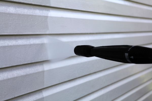 Cost of Condo Siding Power Washing in Kent