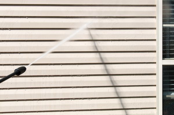 Cost of Apartment Power Washing in Kent